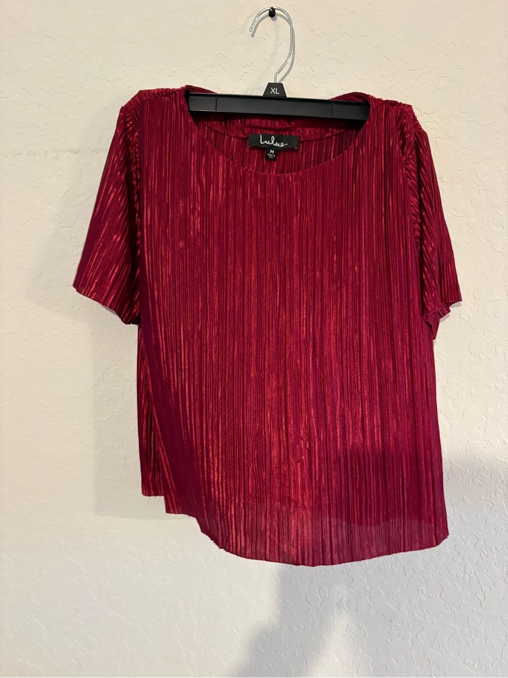 Lulu's Crimson Pleated Short Sleeve Top
